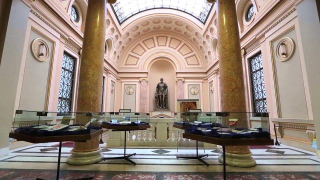 Embedded thumbnail for Why do some local political and trade union leaders opose Amazon investments that would create jobs in their cities?