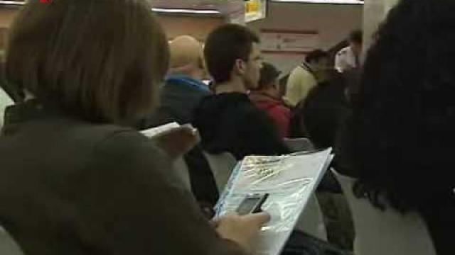 Embedded thumbnail for Why did Zapatero deny the looming economic crisis and introduce a 400€ tax cut in 2008?